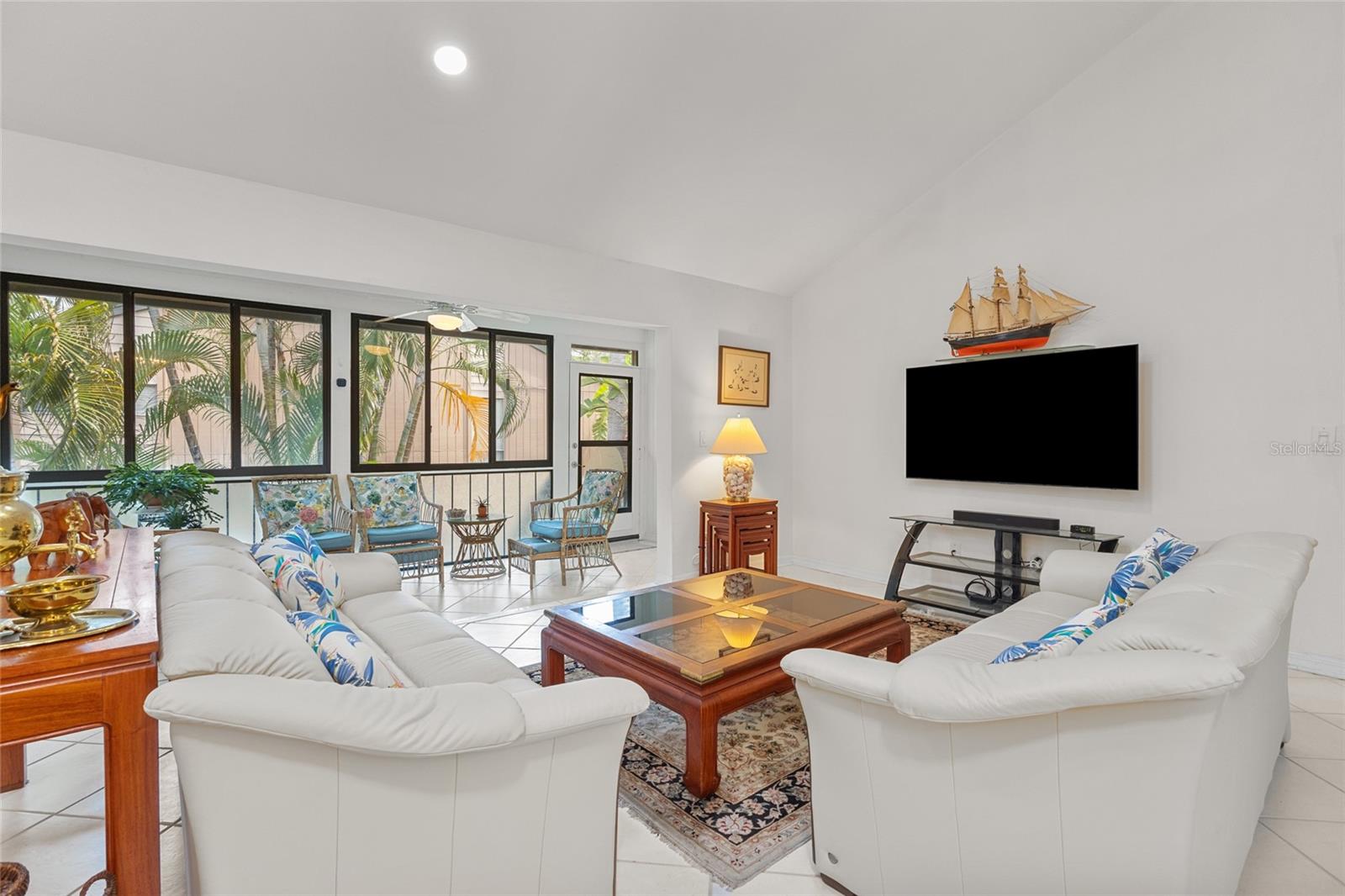 1702 GLENHOUSE DR #410, SARASOTA, FL, 34231