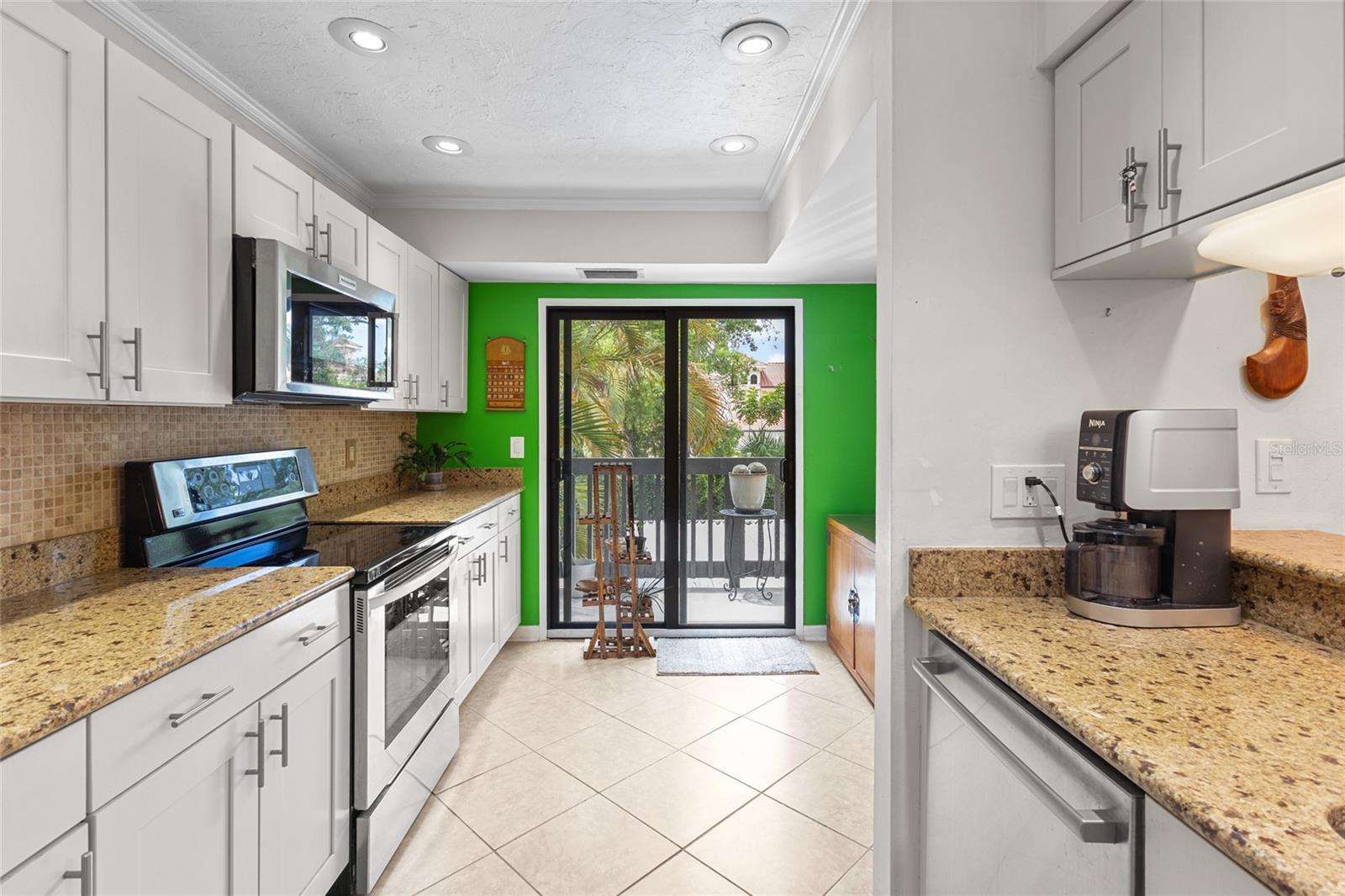 1702 GLENHOUSE DR #410, SARASOTA, FL, 34231
