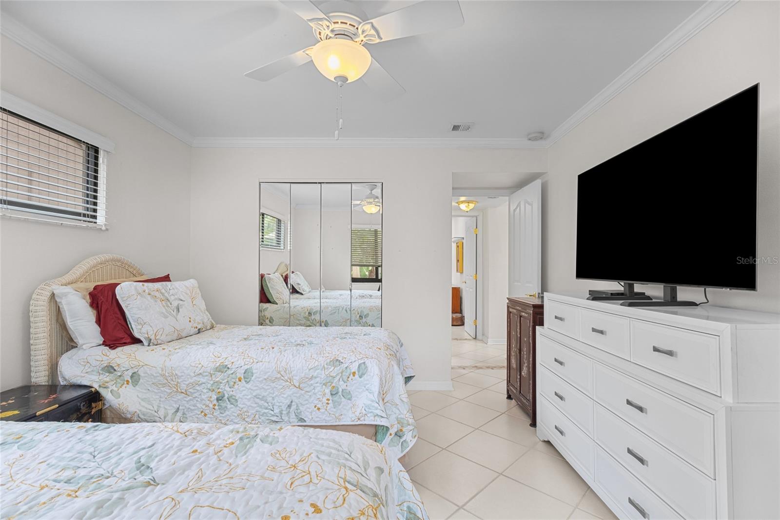 1702 GLENHOUSE DR #410, SARASOTA, FL, 34231