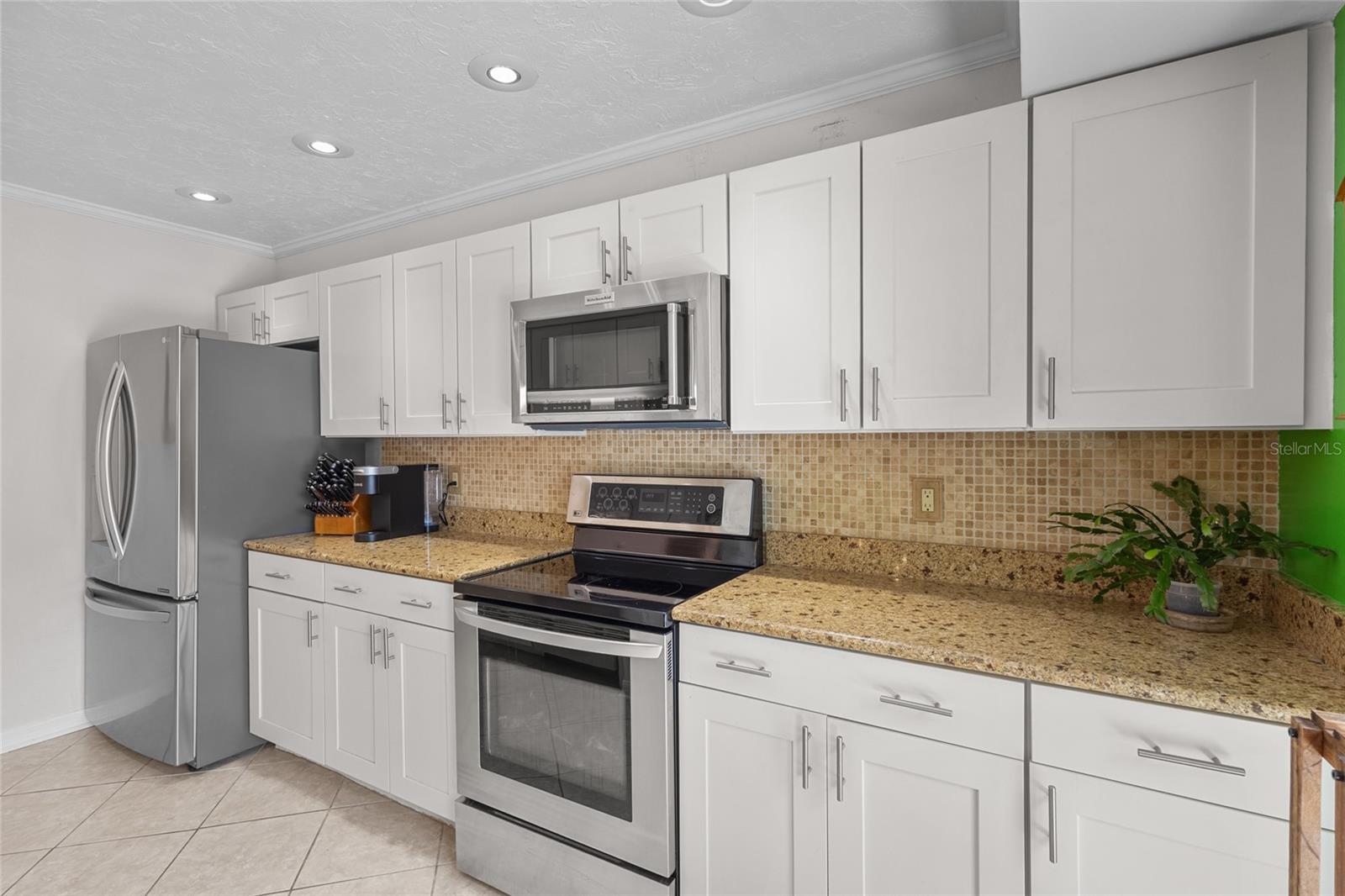 1702 GLENHOUSE DR #410, SARASOTA, FL, 34231