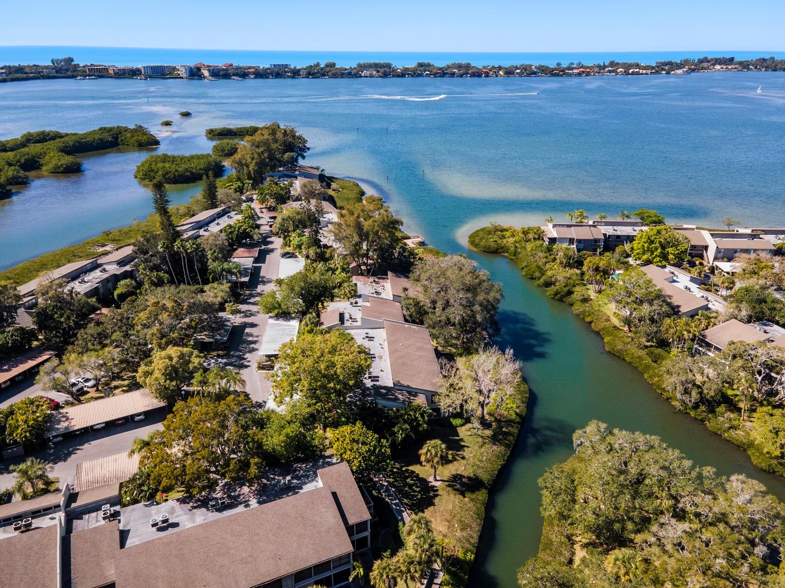 1702 GLENHOUSE DR #410, SARASOTA, FL, 34231