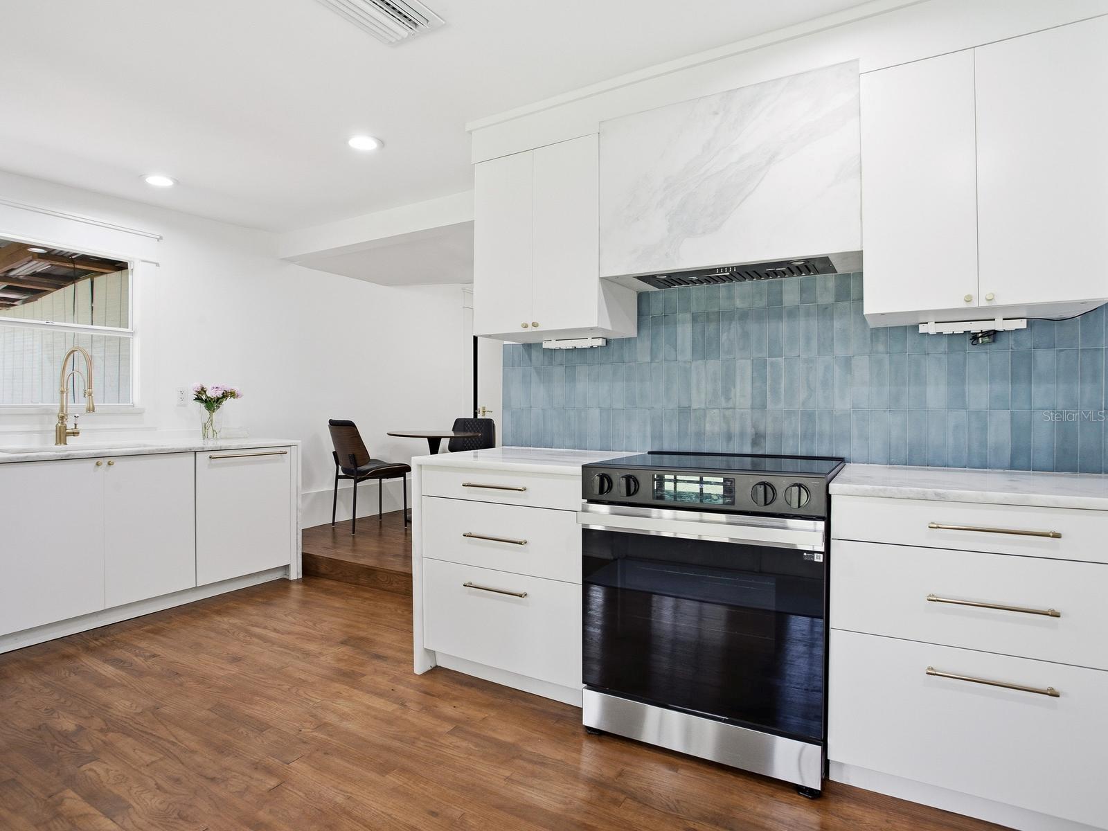 7003 S WEST SHORE BLVD, TAMPA, FL, 33616