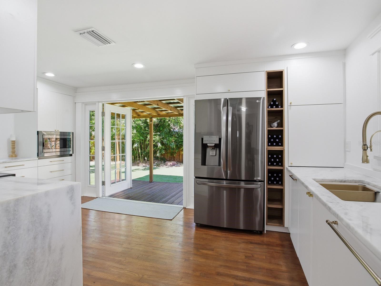 7003 S WEST SHORE BLVD, TAMPA, FL, 33616