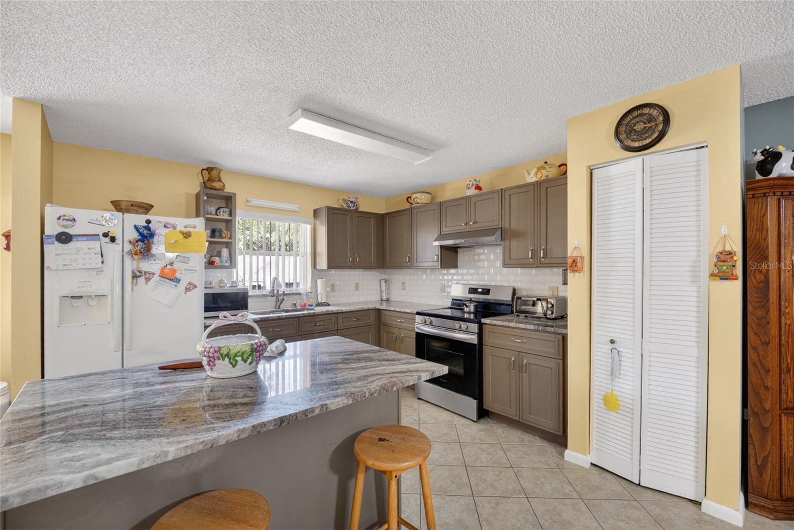 9661 SW 95TH CT #B, OCALA, FL, 34481