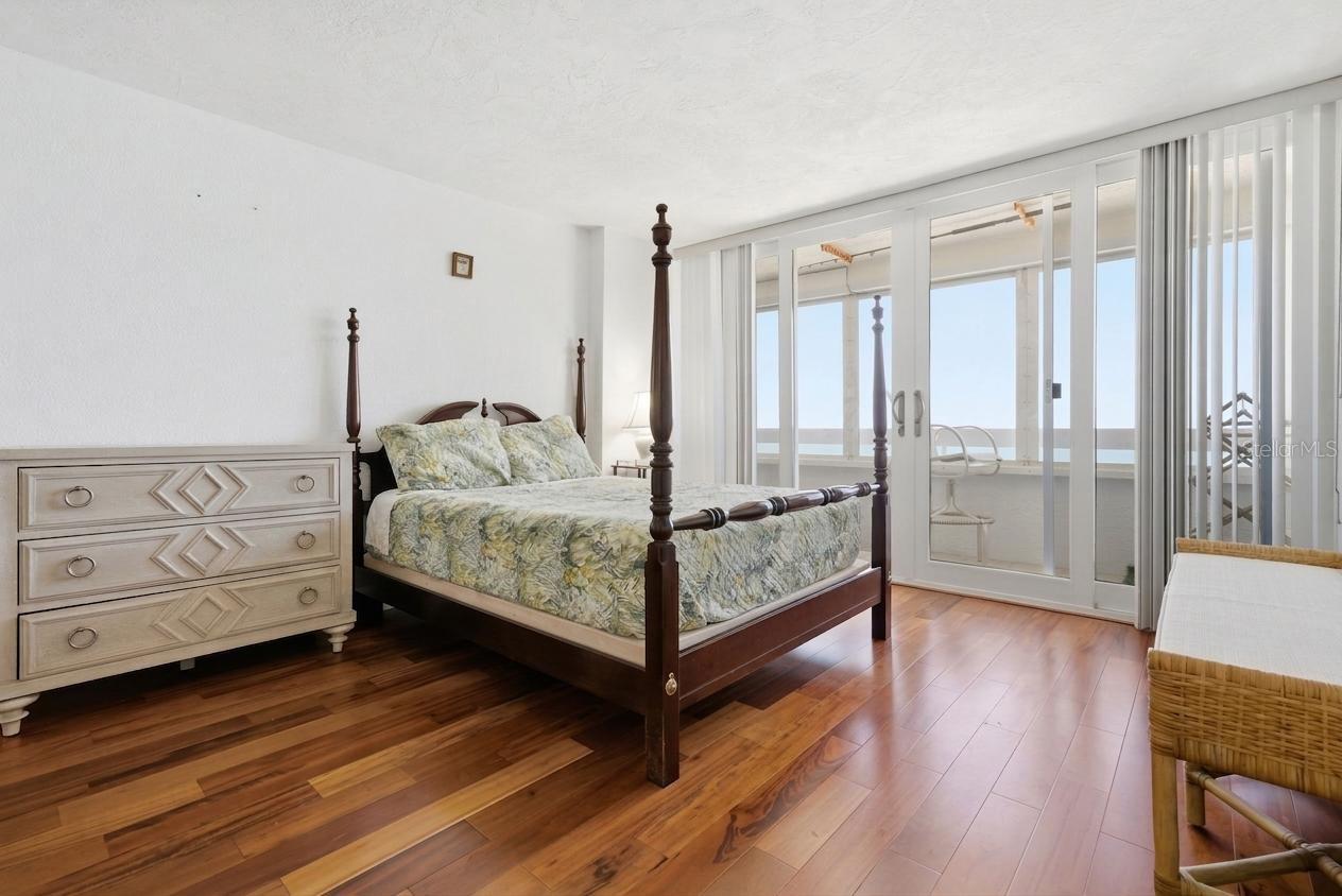 17900 GULF BLVD #12C, REDINGTON SHORES, FL, 33708