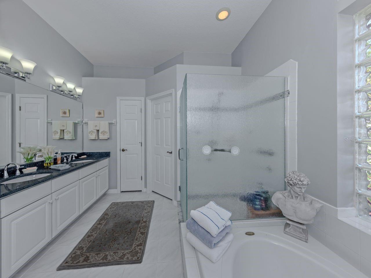417 PEBBLE CREEK CT, VENICE, FL, 34285