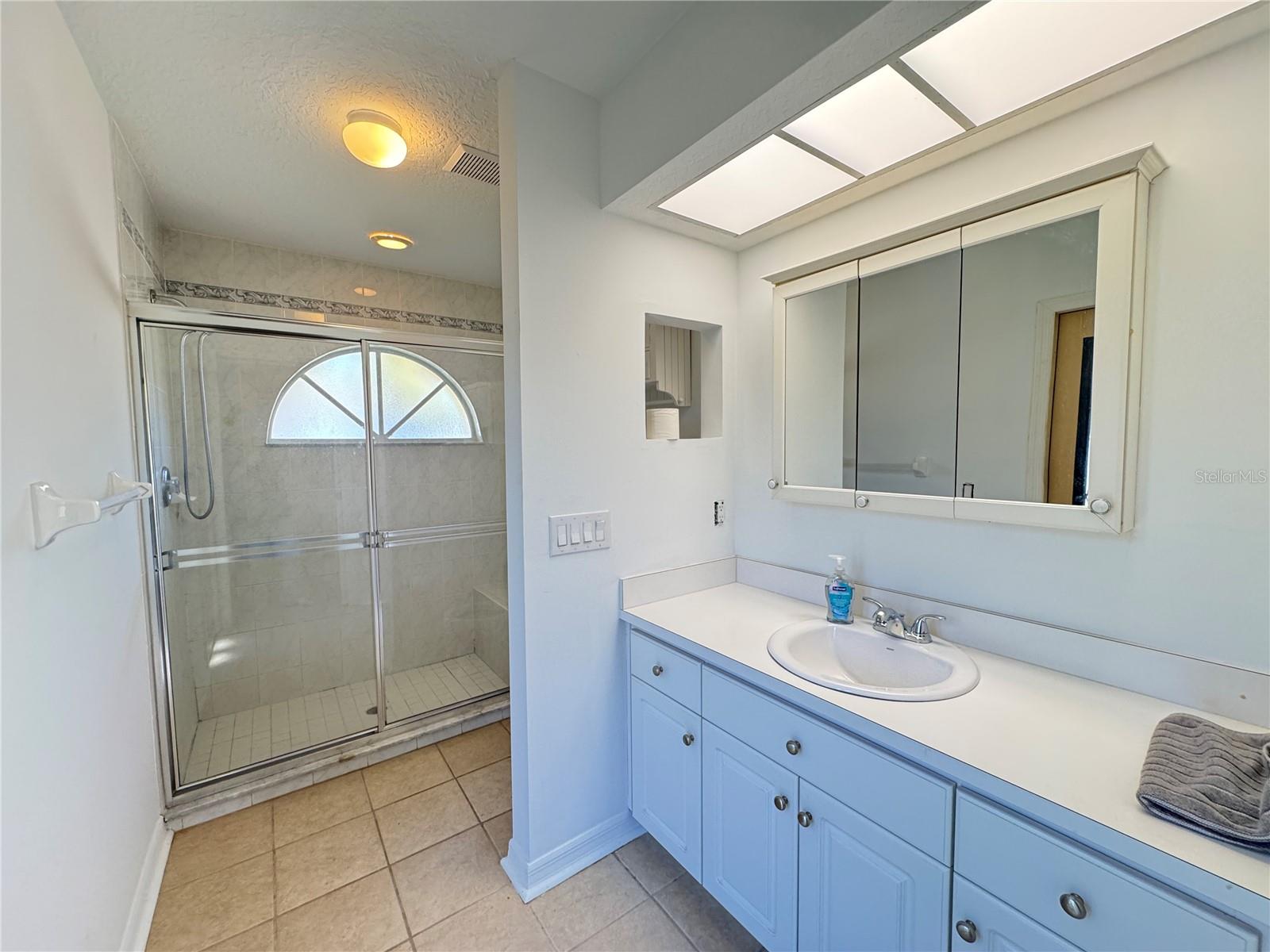 21606 ROSEWOOD CT, LUTZ, FL, 33549