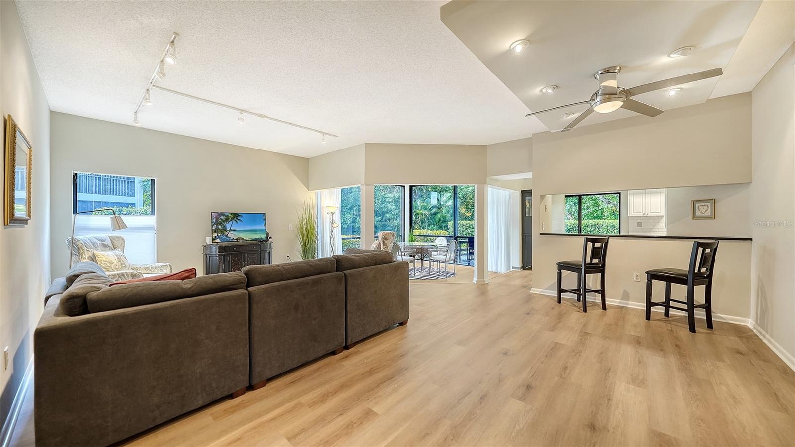 1632 STARLING DR #101, SARASOTA, FL, 34231
