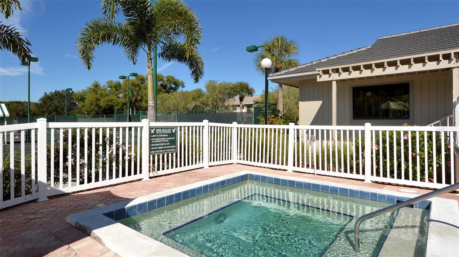 1632 STARLING DR #101, SARASOTA, FL, 34231