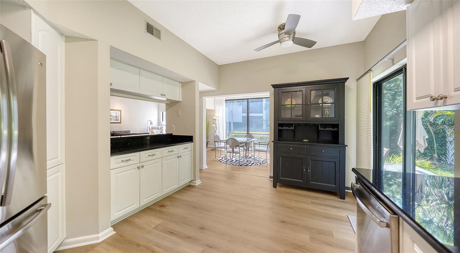 1632 STARLING DR #101, SARASOTA, FL, 34231