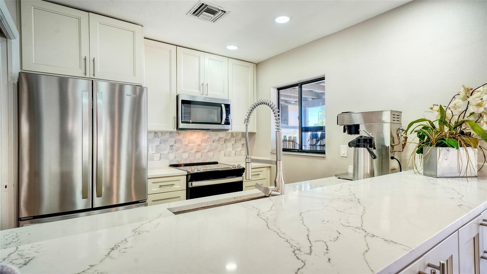1632 STARLING DR #101, SARASOTA, FL, 34231