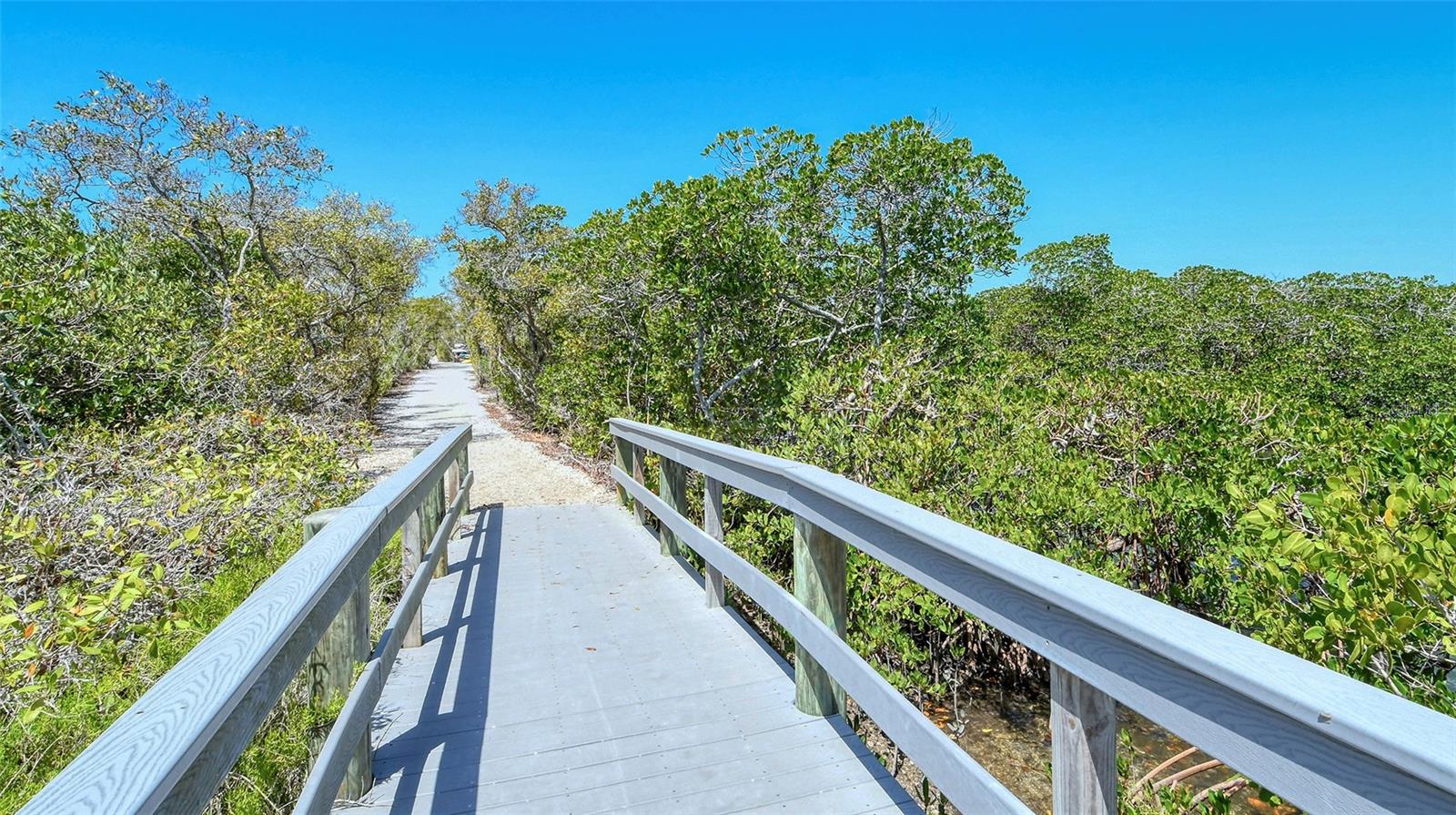 1632 STARLING DR #101, SARASOTA, FL, 34231