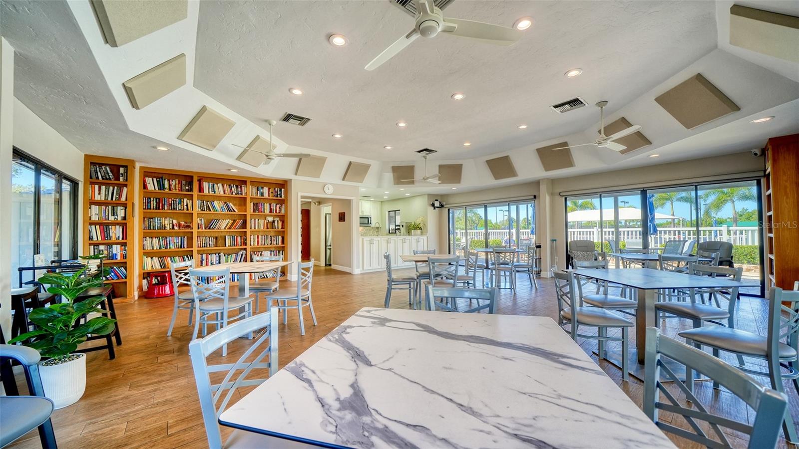 1632 STARLING DR #101, SARASOTA, FL, 34231
