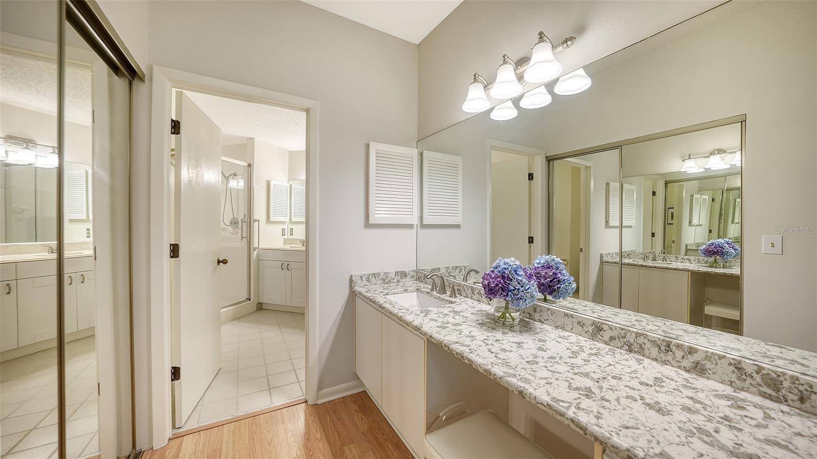 1632 STARLING DR #101, SARASOTA, FL, 34231