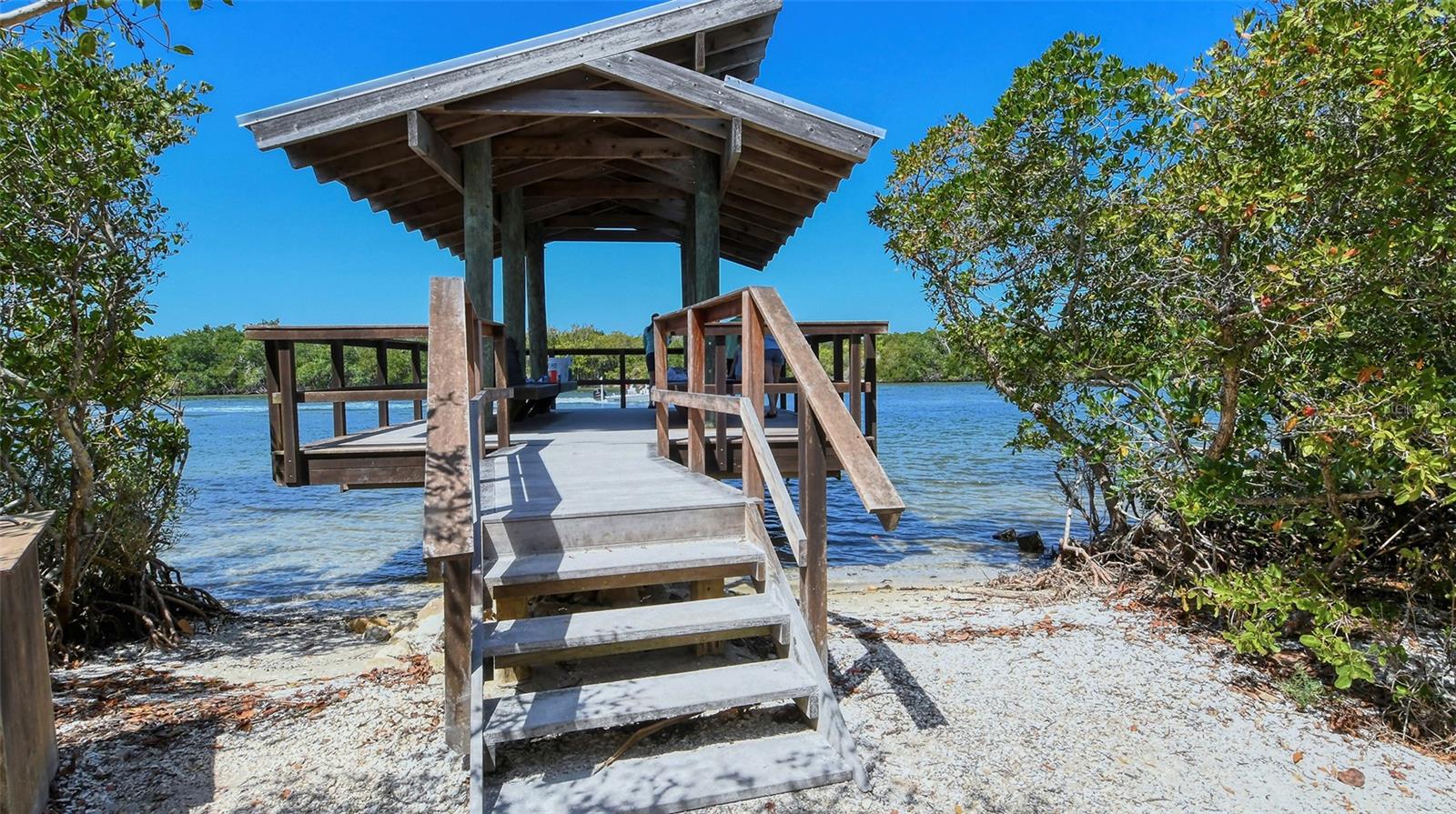1632 STARLING DR #101, SARASOTA, FL, 34231