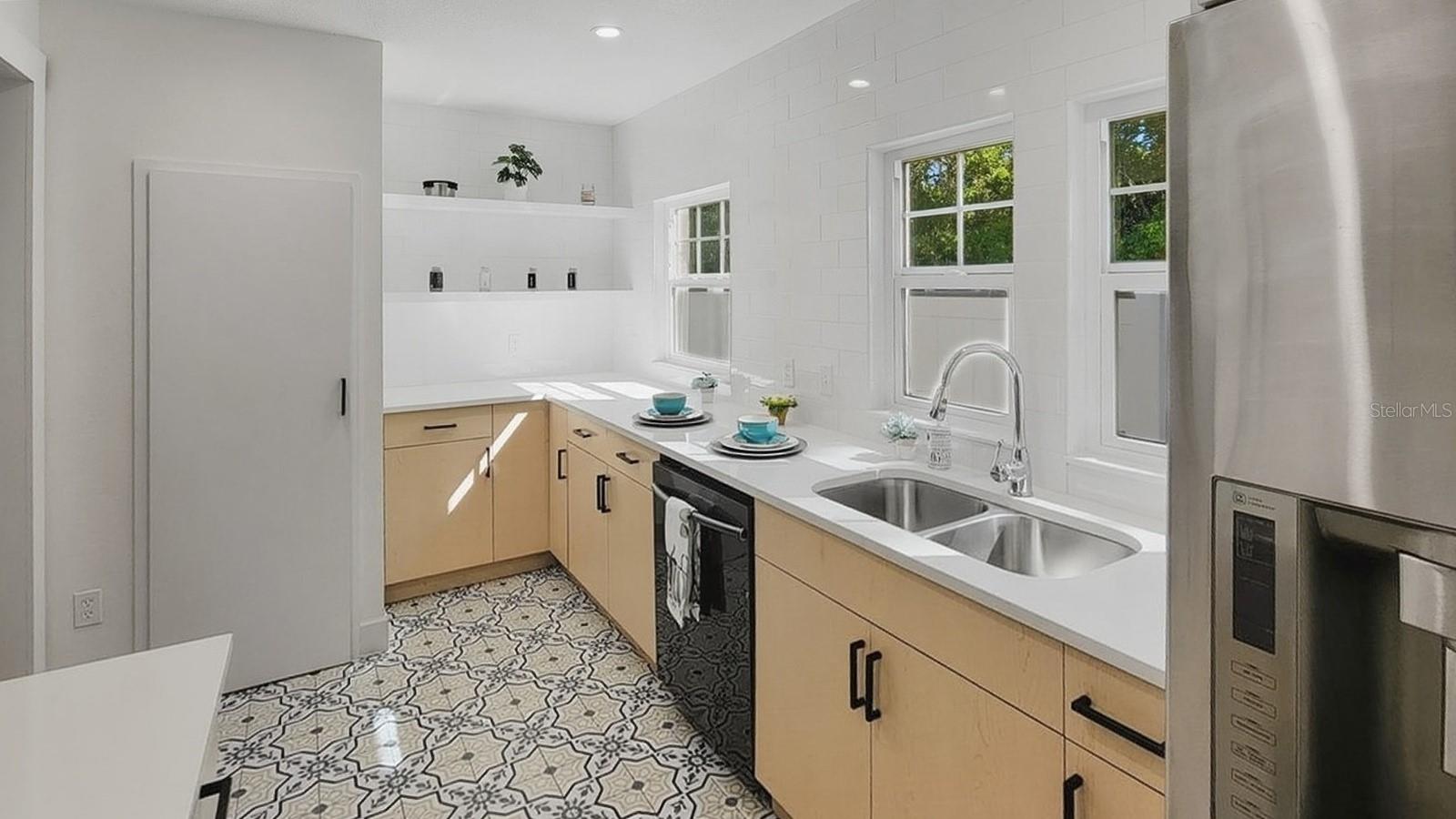 3104 W LAMBRIGHT ST, TAMPA, FL, 33614