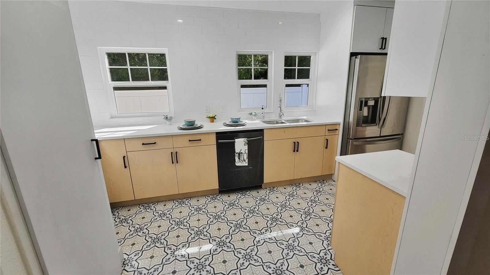 3104 W LAMBRIGHT ST, TAMPA, FL, 33614