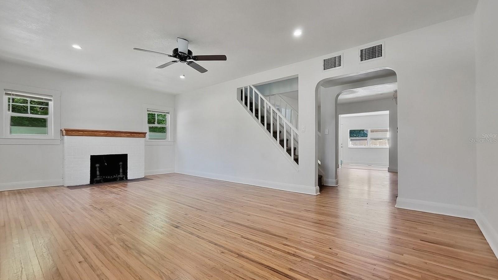 3104 W LAMBRIGHT ST, TAMPA, FL, 33614