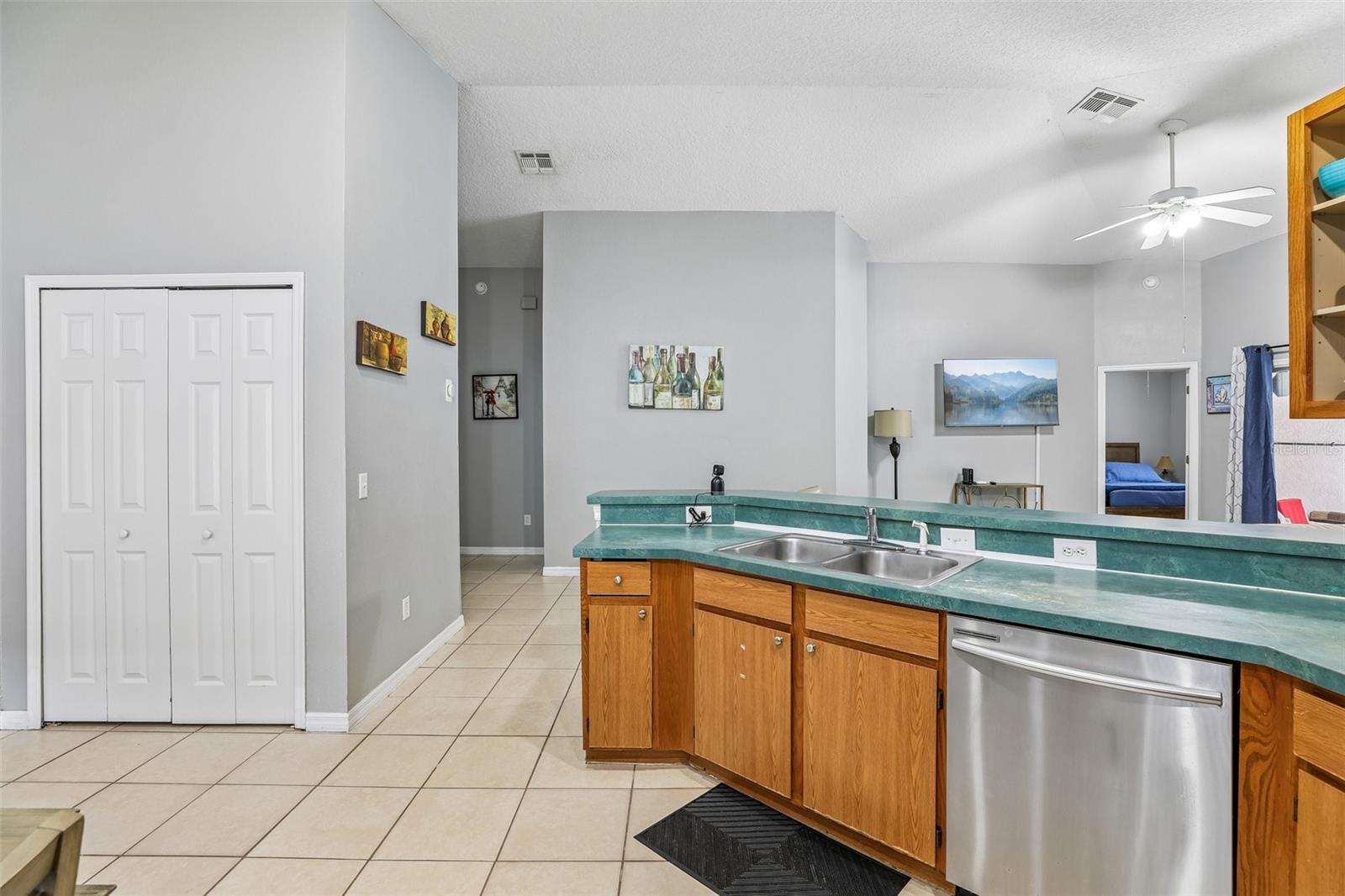 536 PINE CONE DR, DAVENPORT, FL, 33897