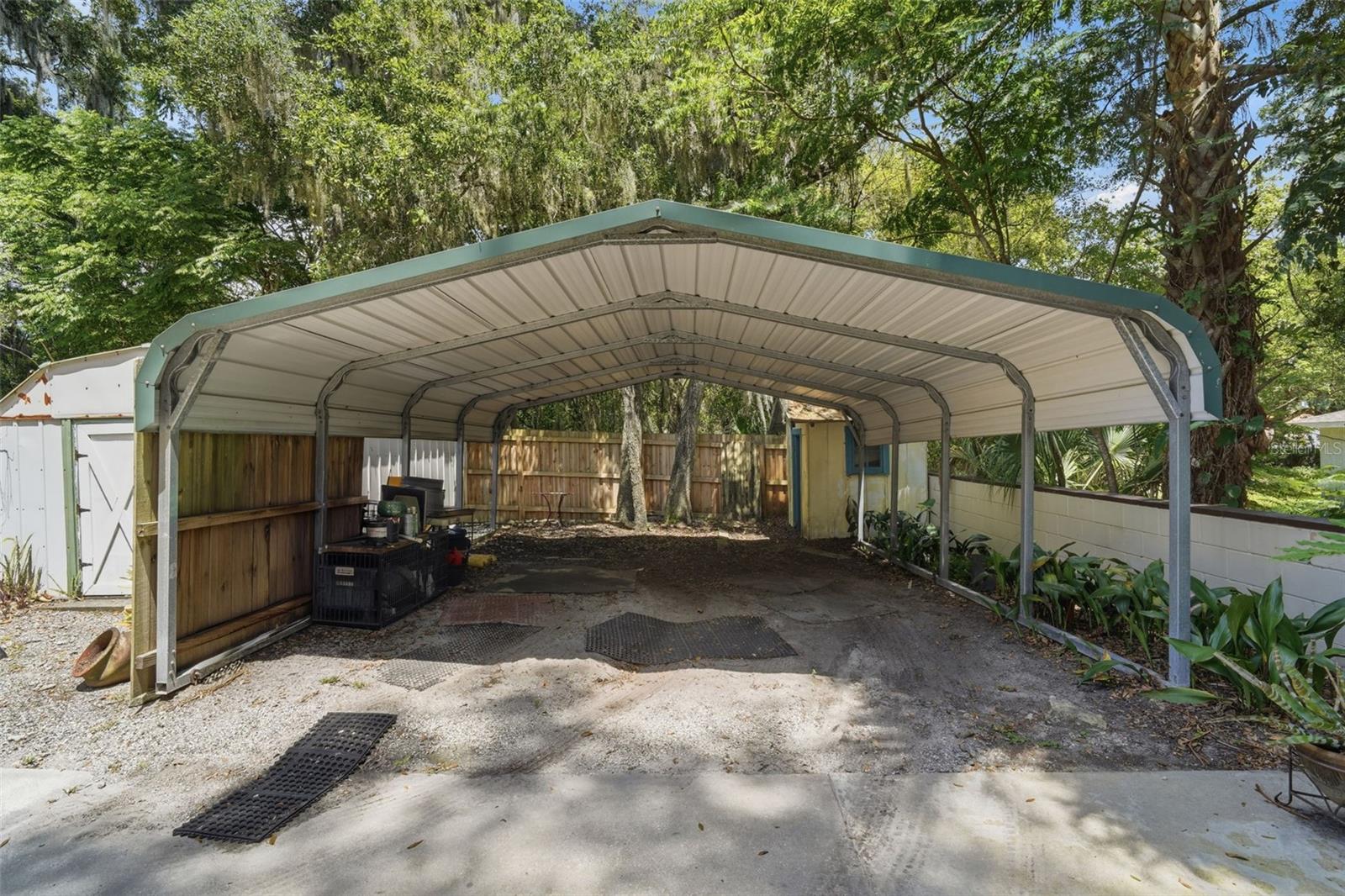 718 E NEW YORK AVE, DELAND, FL, 32724