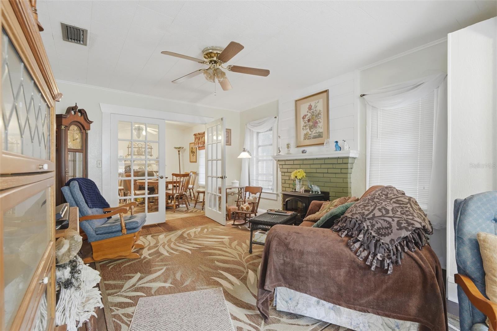 718 E NEW YORK AVE, DELAND, FL, 32724