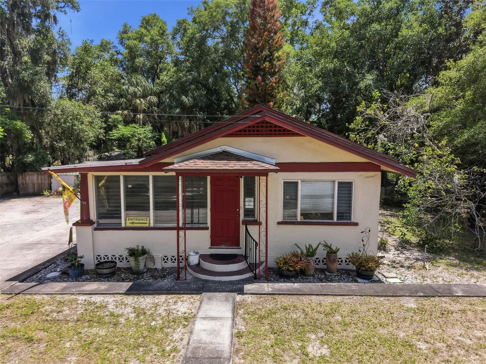718 E NEW YORK AVE, DELAND, FL, 32724