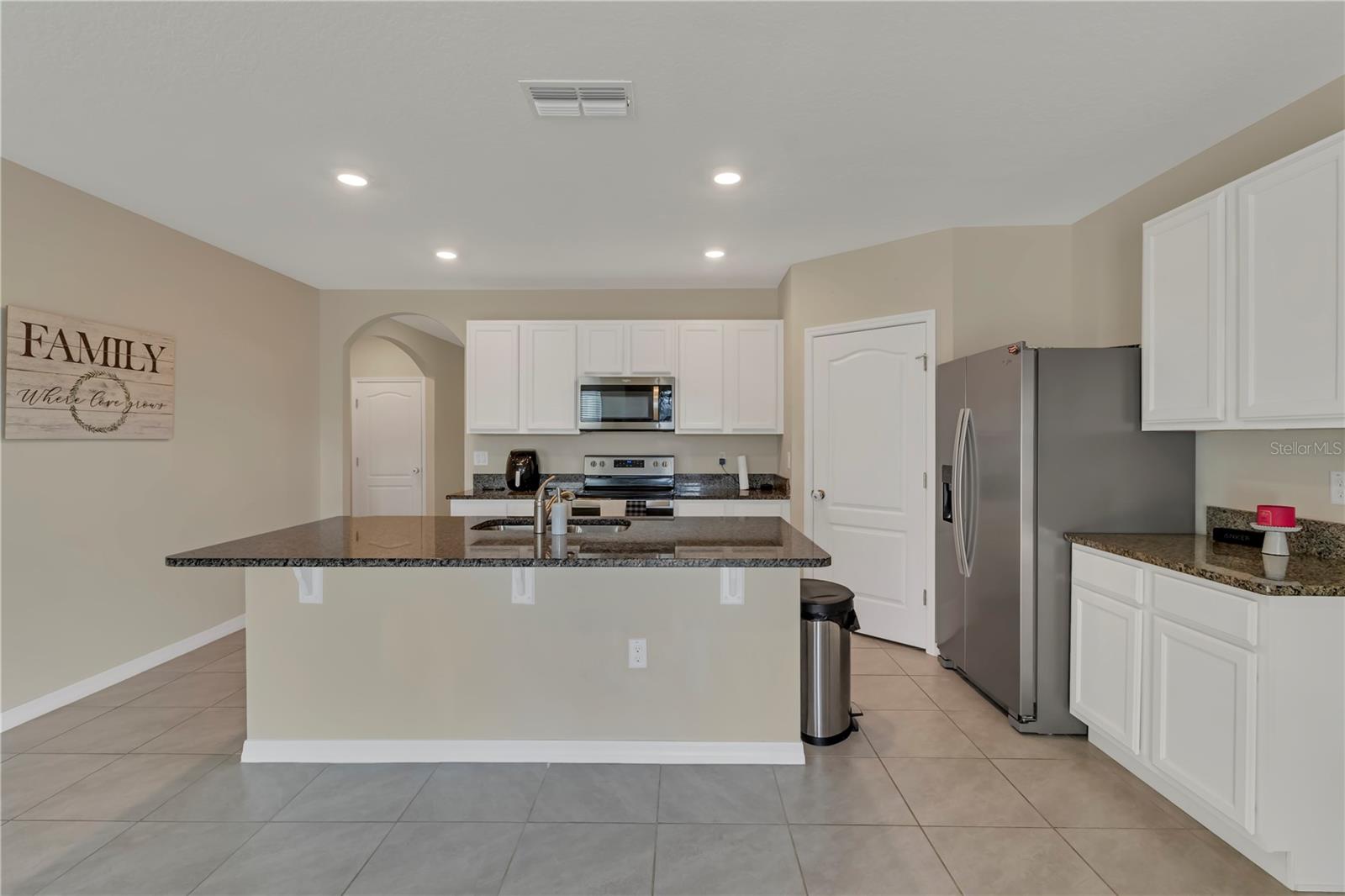 452 NOBLE AVE, DAVENPORT, FL, 33837