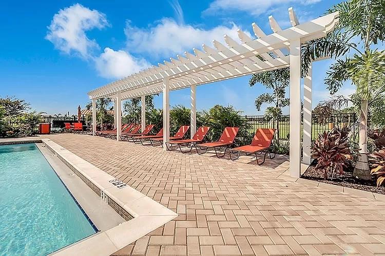 452 NOBLE AVE, DAVENPORT, FL, 33837