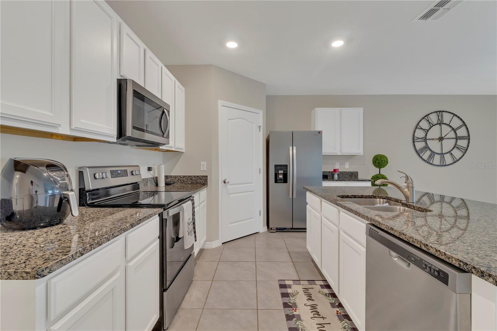 452 NOBLE AVE, DAVENPORT, FL, 33837