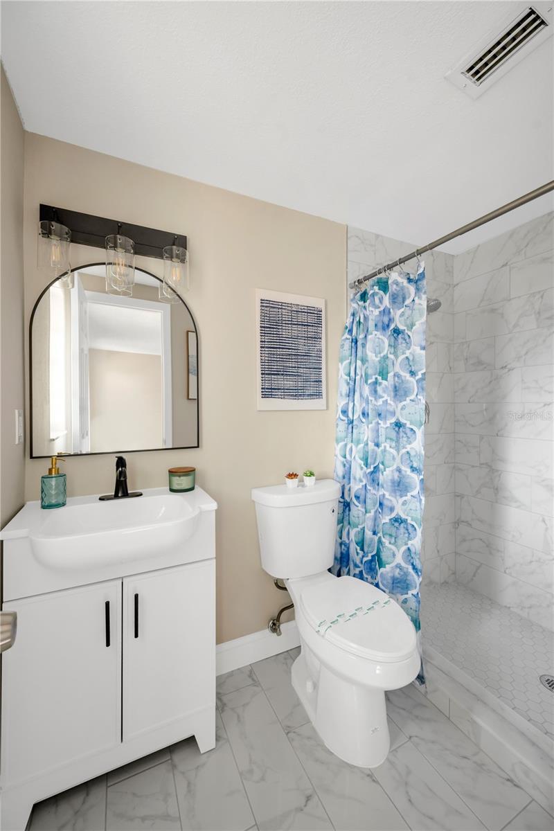 6622 JENNIFER DR, TAMPA, FL, 33617