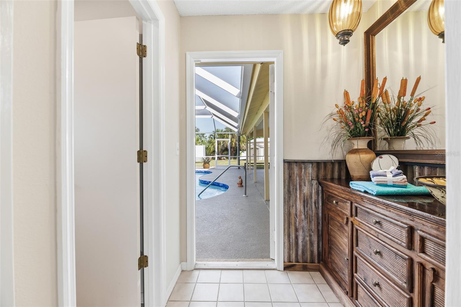 8432 PALM LAKES CT, SARASOTA, FL, 34243