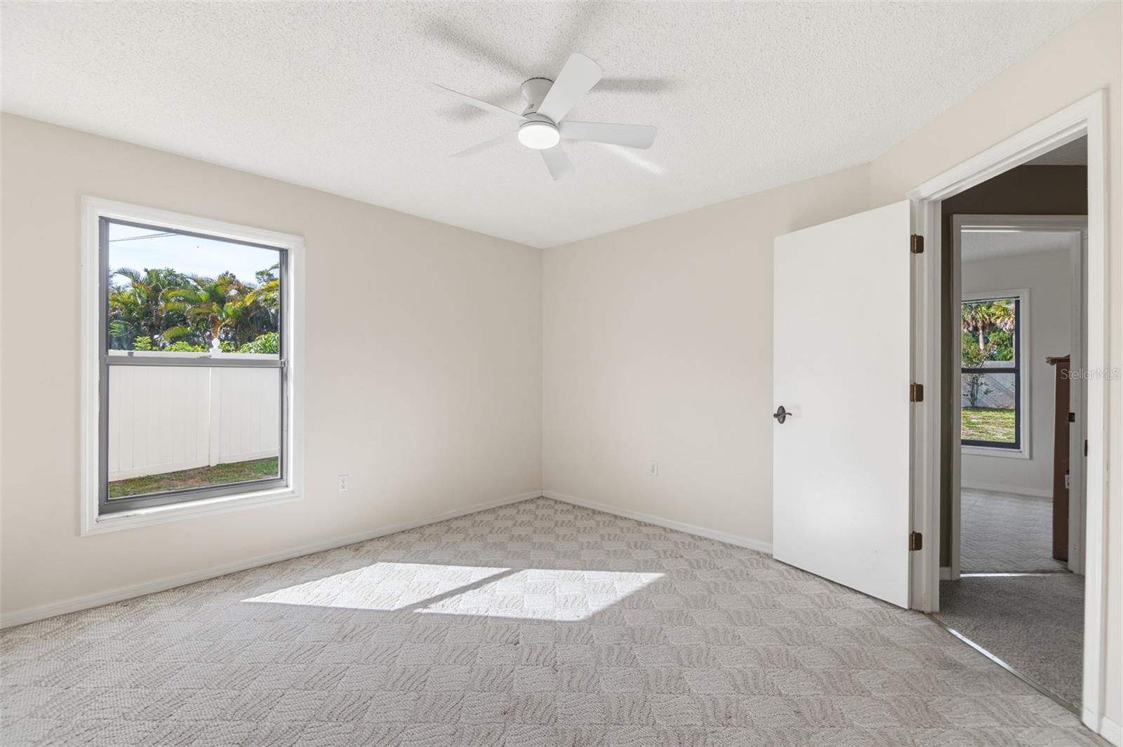8432 PALM LAKES CT, SARASOTA, FL, 34243