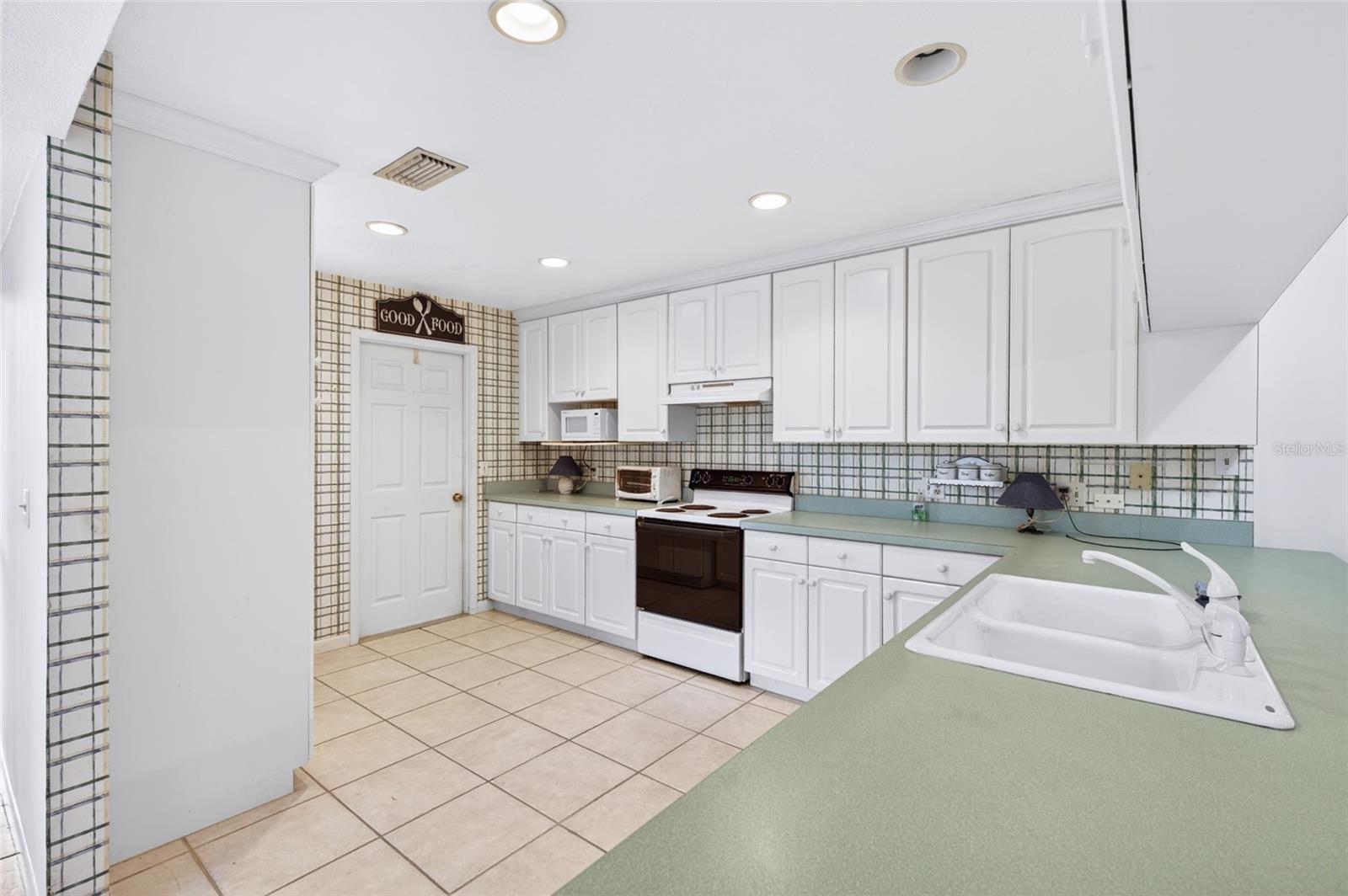 1018 WEATHERED WOOD CIR, WINTER SPRINGS, FL, 32708