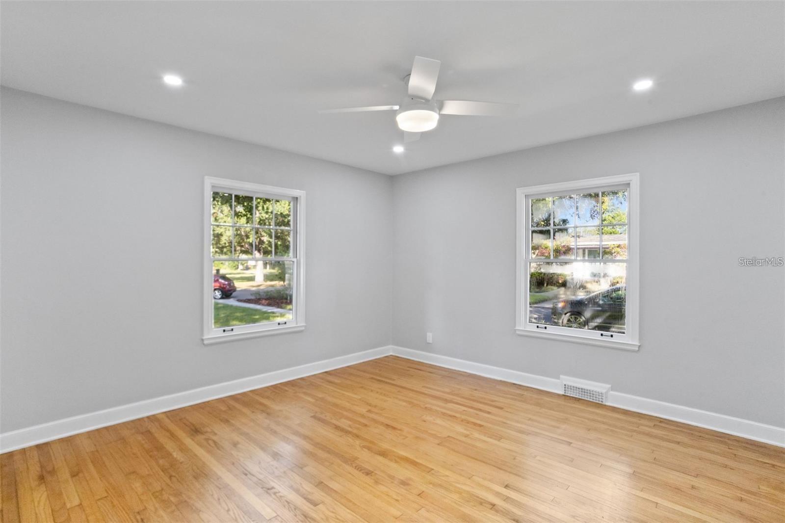 1224 GREENWOOD AVE N, ST PETERSBURG, FL, 33704