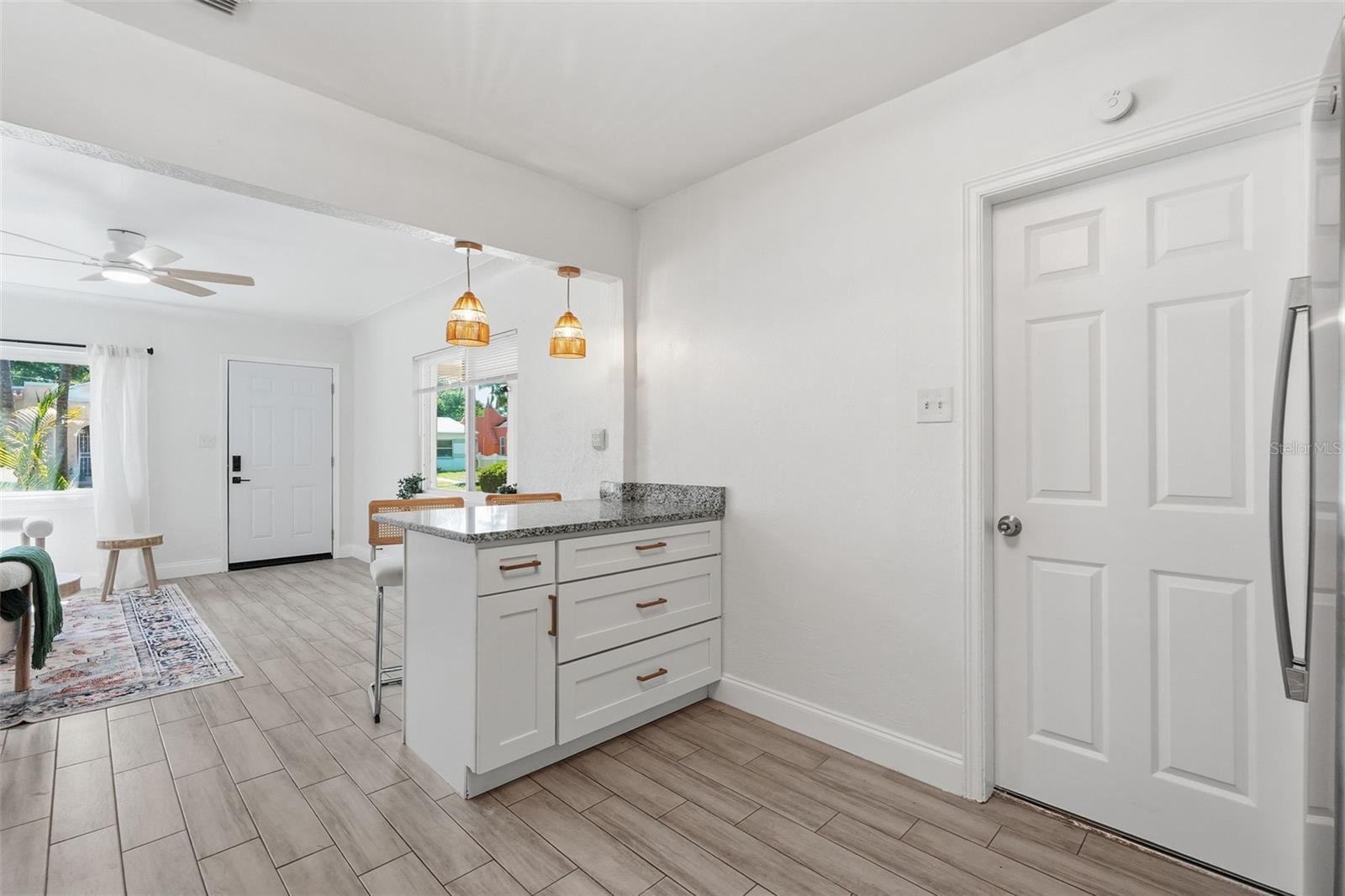 2855 VALENCIA WAY S, ST PETERSBURG, FL, 33705