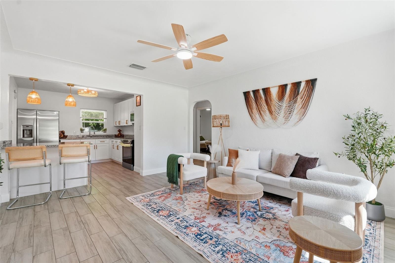 2855 VALENCIA WAY S, ST PETERSBURG, FL, 33705