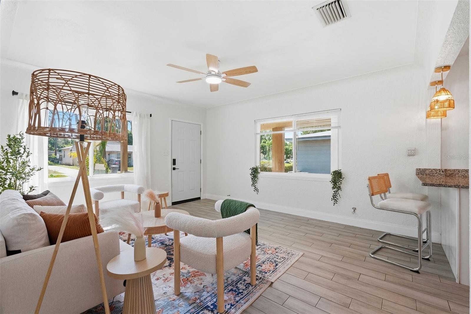 2855 VALENCIA WAY S, ST PETERSBURG, FL, 33705