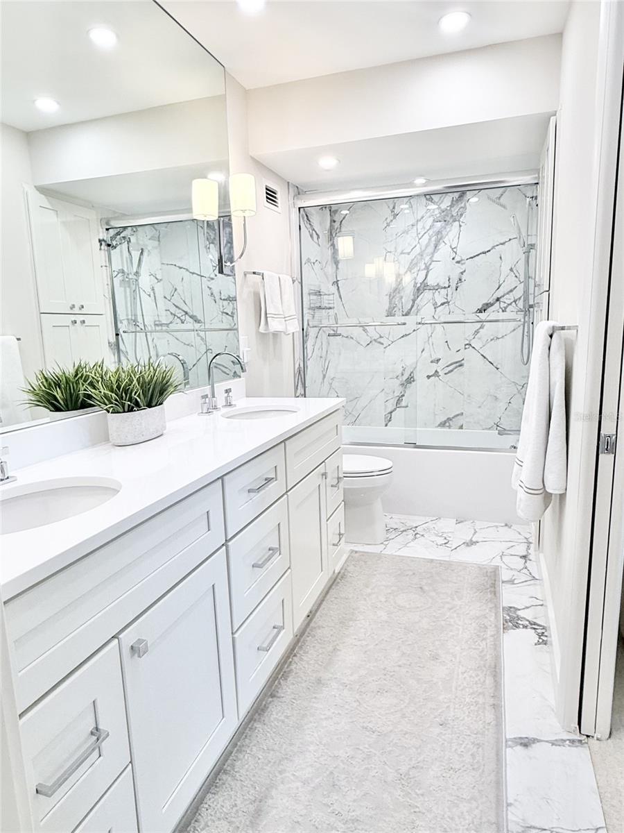 1050 LONGBOAT CLUB RD #803, LONGBOAT KEY, FL, 34228