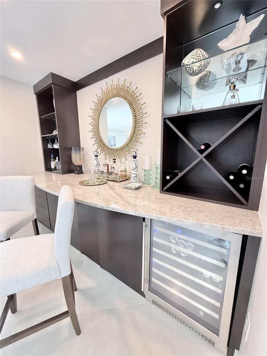 1050 LONGBOAT CLUB RD #803, LONGBOAT KEY, FL, 34228