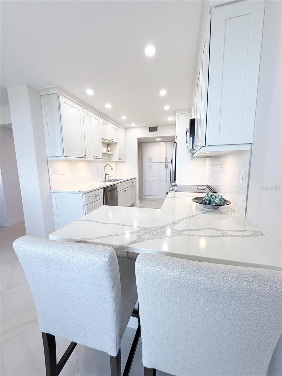 1050 LONGBOAT CLUB RD #803, LONGBOAT KEY, FL, 34228