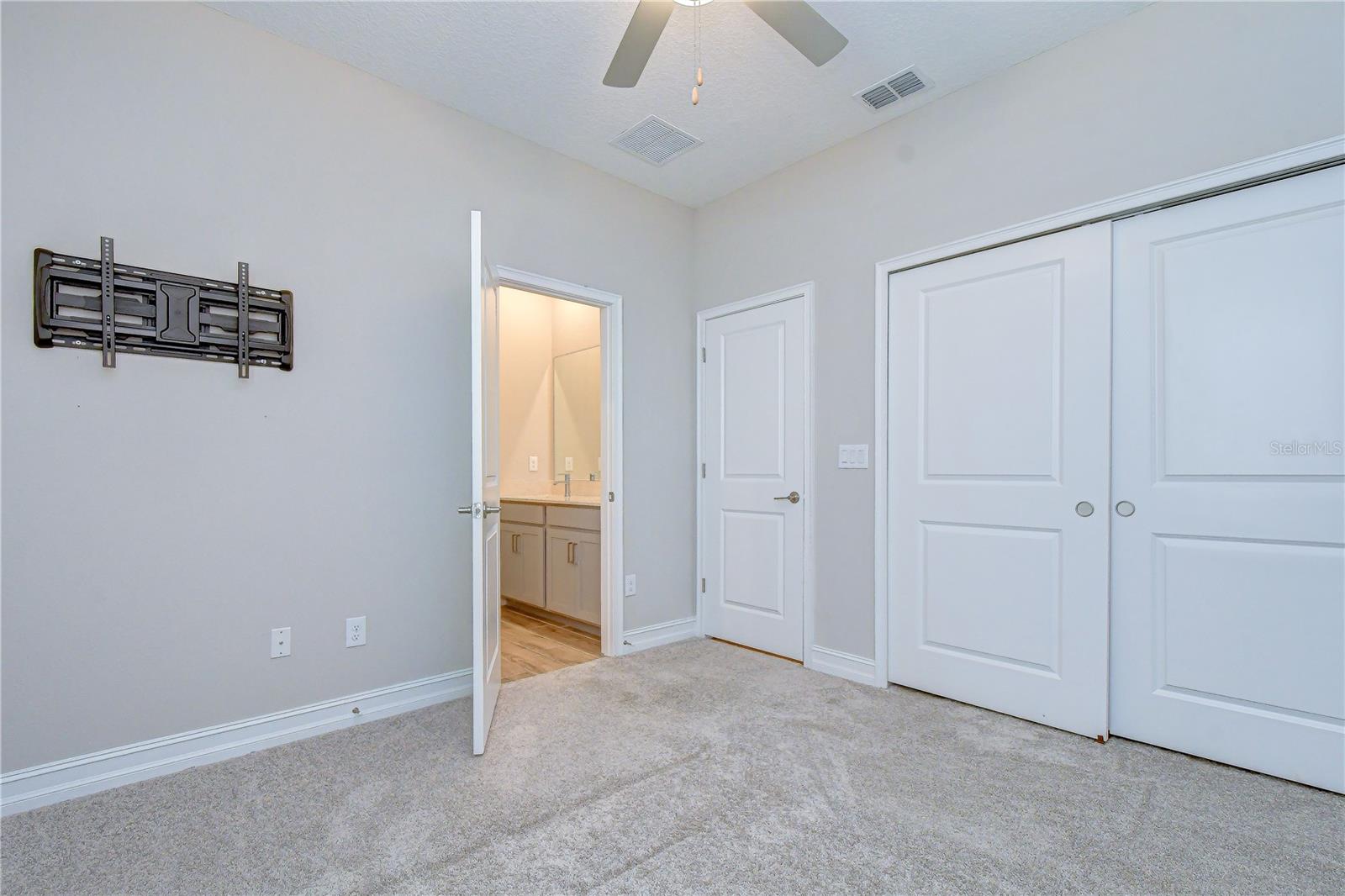 21534 VIOLET PERIWINKLE DR, LAND O LAKES, FL, 34637