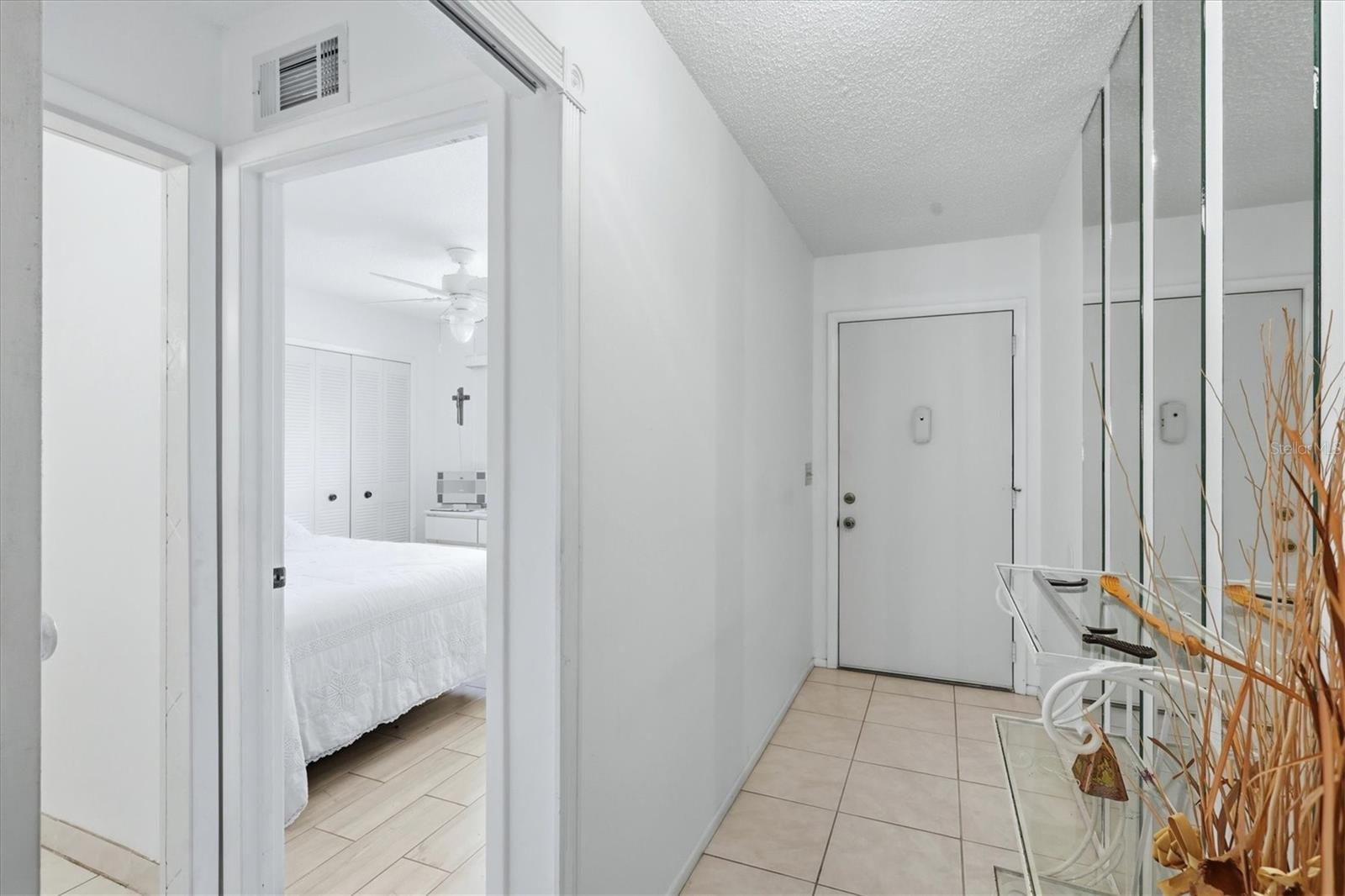 390 301 BLVD W #27B, BRADENTON, FL, 34205