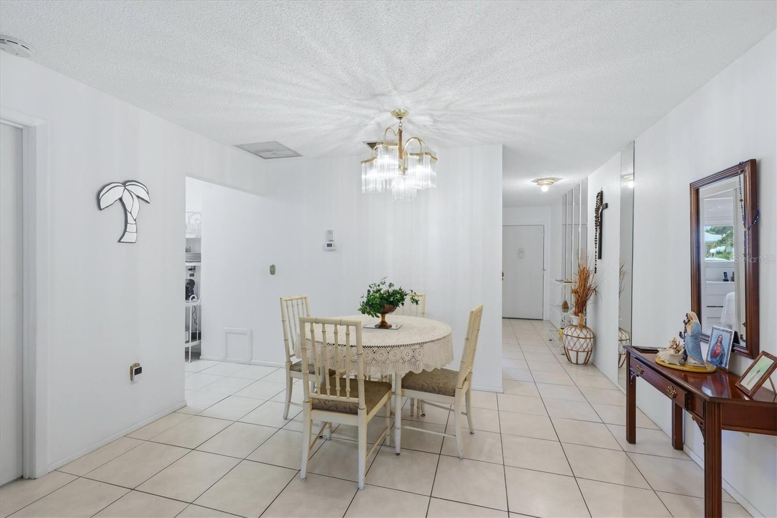 390 301 BLVD W #27B, BRADENTON, FL, 34205