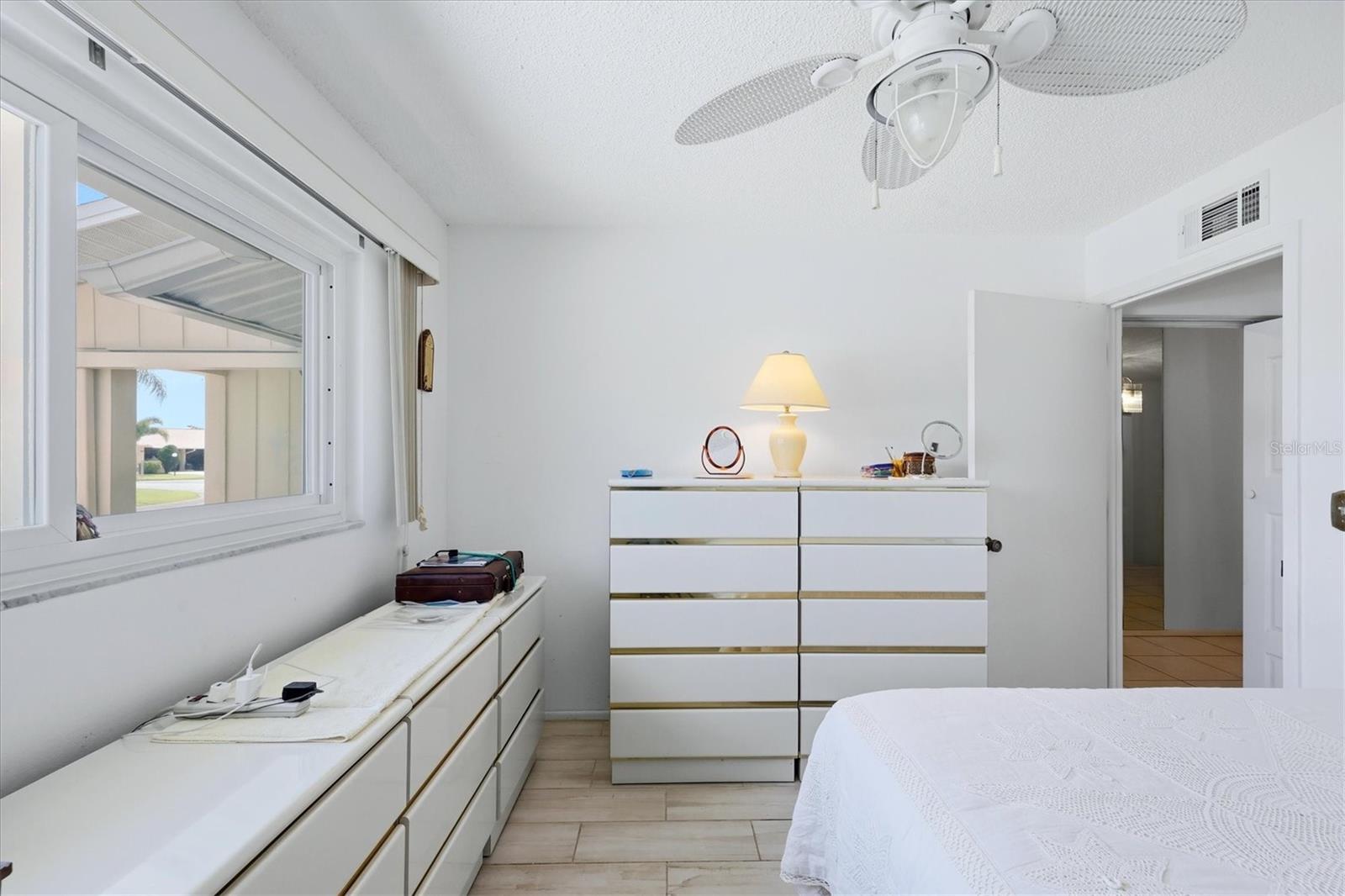 390 301 BLVD W #27B, BRADENTON, FL, 34205