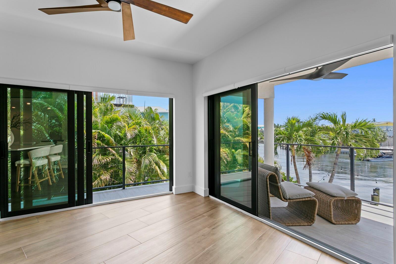 201 N HARBOR DR, HOLMES BEACH, FL, 34217
