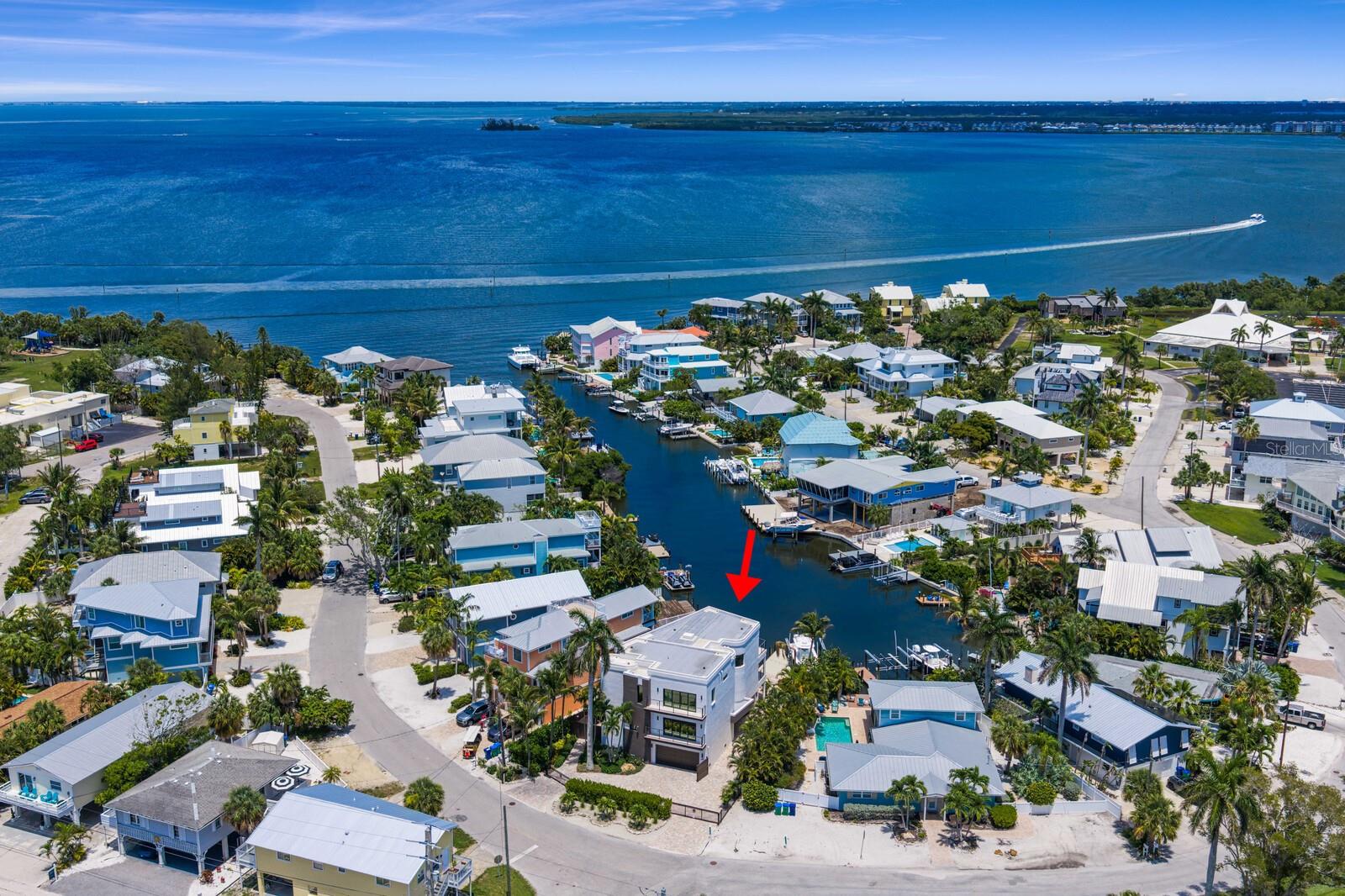 201 N HARBOR DR, HOLMES BEACH, FL, 34217