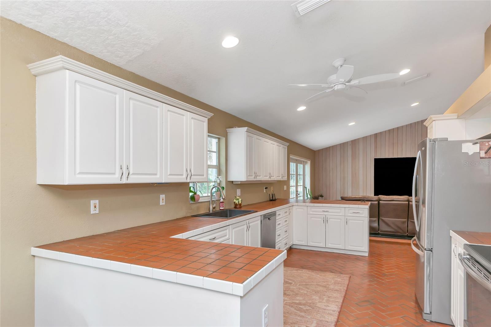14705 MOSSY HAMMOCK LN, MYAKKA CITY, FL, 34251