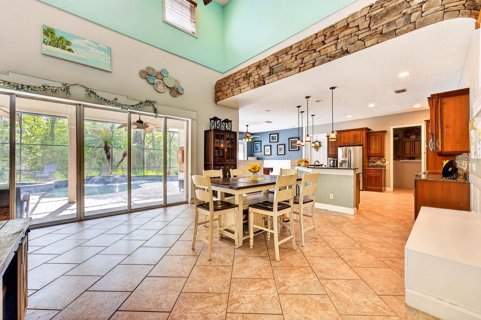 2756 LAKE PICKETT PL, CHULUOTA, FL, 32766