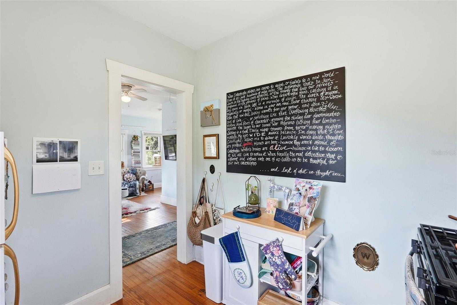 855 28TH AVE N, ST PETERSBURG, FL, 33704