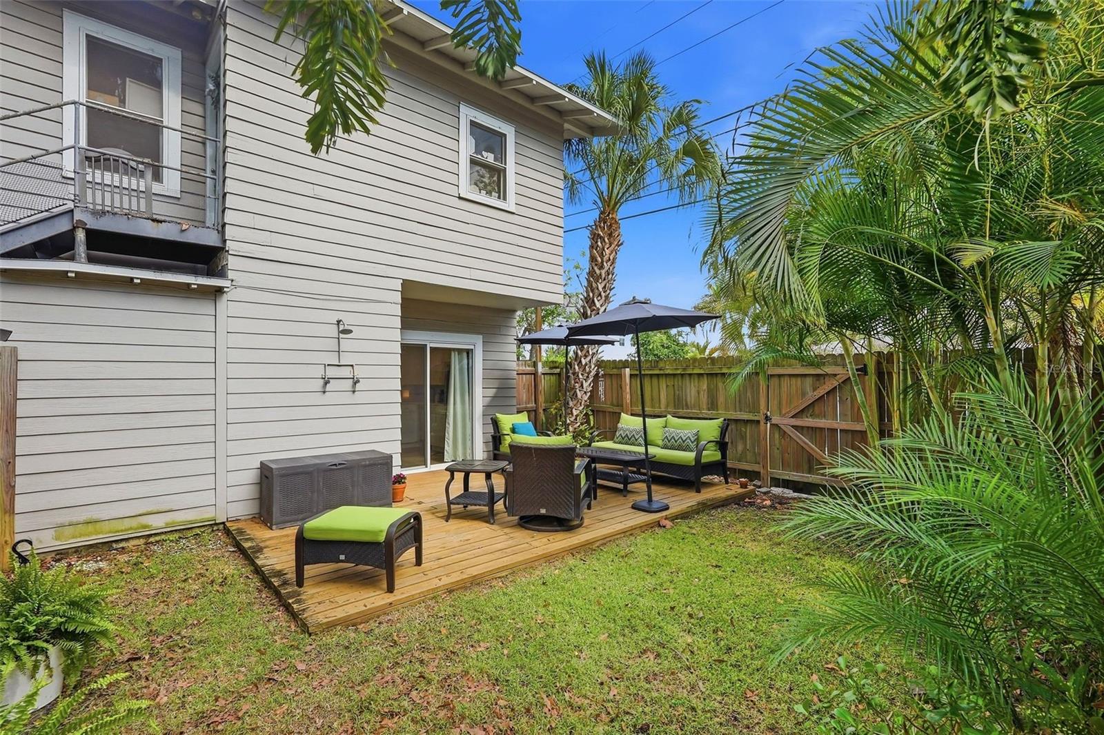 855 28TH AVE N, ST PETERSBURG, FL, 33704